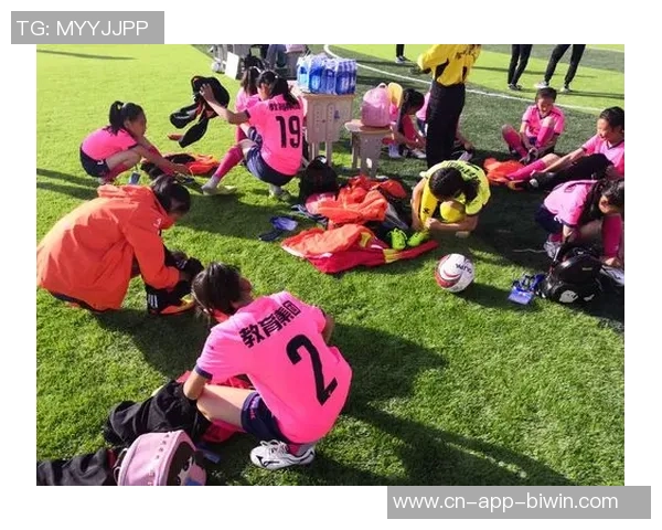 小学足球周计划提升学生运动能力与团队合作精神的全面方案