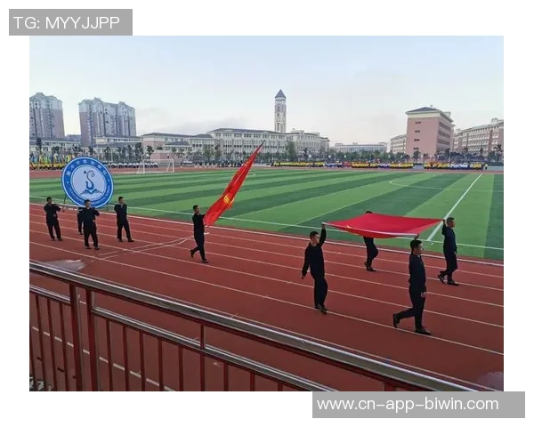 撕足球袜的背后故事与运动员的坚持与奋斗精神